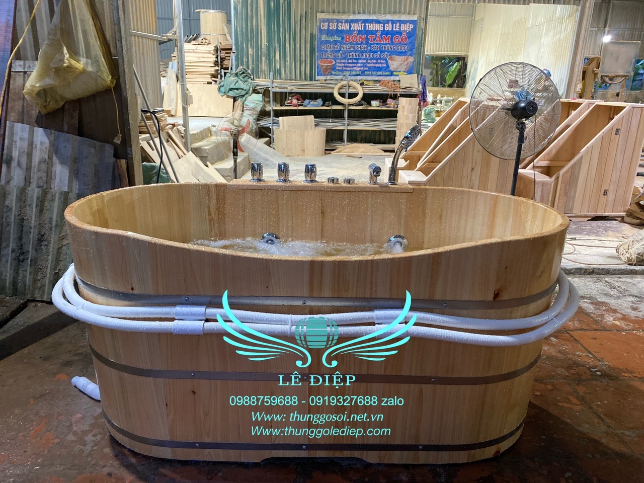 bồn tắm gỗ sục massage bằng gỗ hinoki