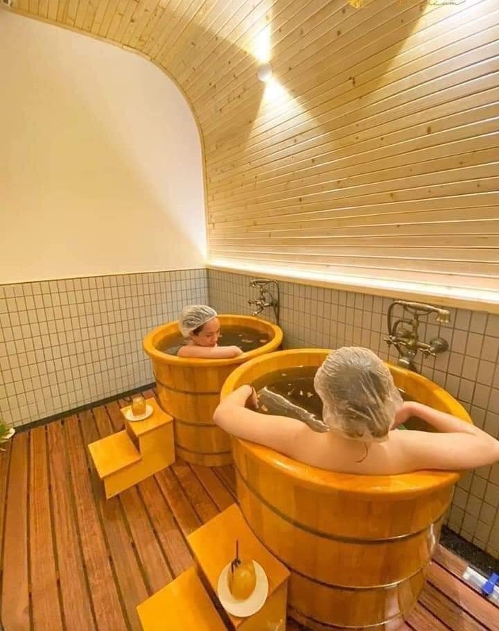 thùng tắm bằng gỗ cho spa
